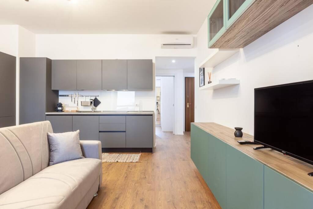 Lazzi - A.C. - Wi-Fi - Flexyrent Apartment Мілан Екстер'єр фото